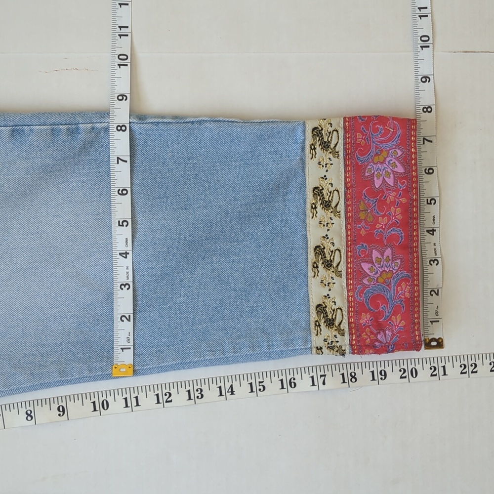 Vtg. London Jean Asian Dragon Embroidered High Rise Cropped Mom Jeans 10 Blue - Picture 13 of 13